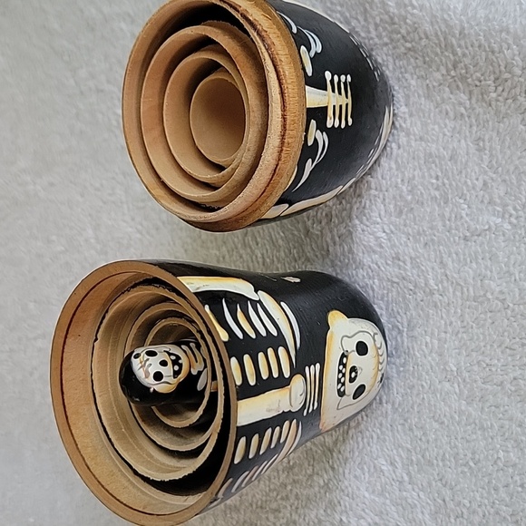 Skeleton Nesting Dolls Set Of 5.  Made In China. Good Condition - Picture 10 of 16